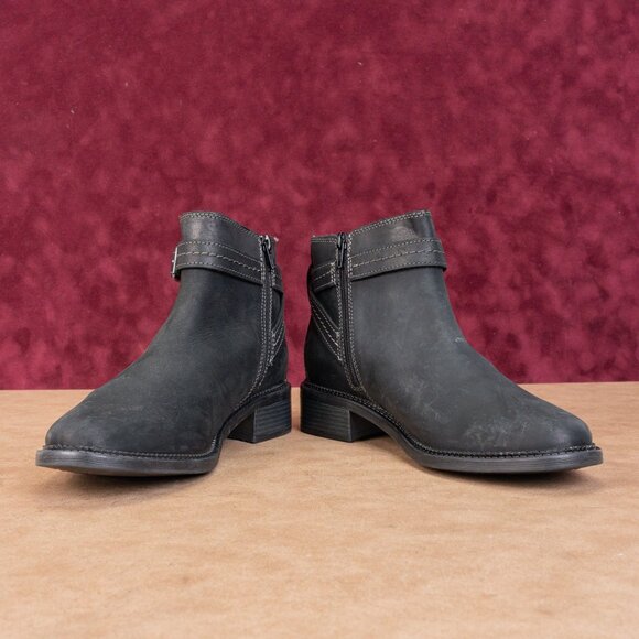 Clarks Women Maye Black Leather Strap Zip Ankle Boots sz 9.5US EUR41 - Picture 2 of 8